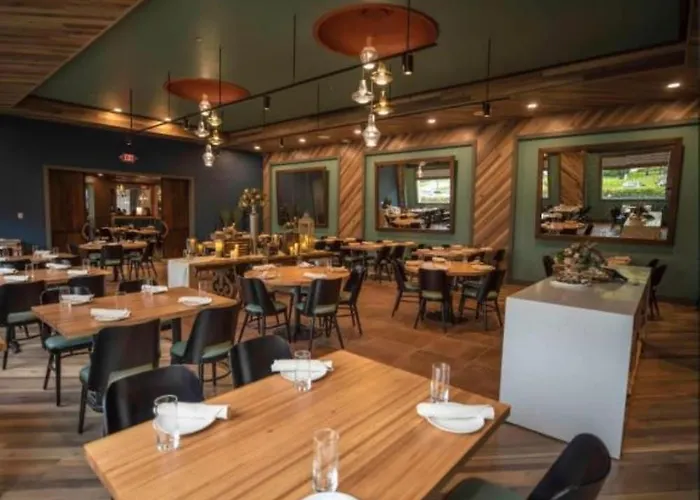 Doubletree By Hilton & Conference Center Chicago-downers Grove Hotel Downers Grove