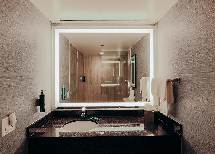 Doubletree By Hilton & Conference Center Chicago-downers Grove Downers Grove