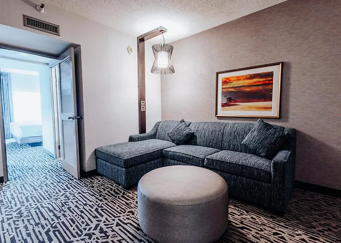 Doubletree By Hilton & Conference Center Chicago-downers Grove 3*