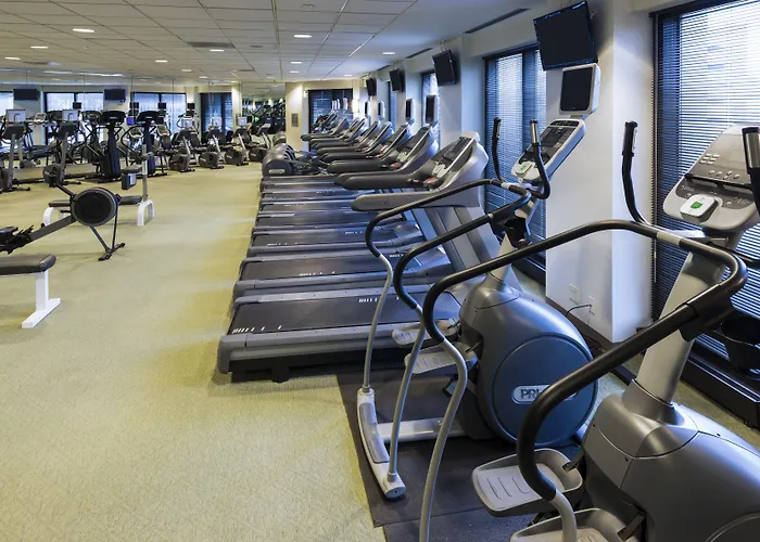 Hotel Doubletree By Hilton & Conference Center Chicago-downers Grove