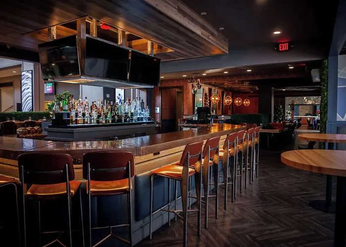 Doubletree By Hilton & Conference Center Chicago-downers Grove Hotel 3*