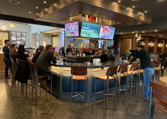 Doubletree By Hilton & Conference Center Chicago-downers Grove Downers Grove
