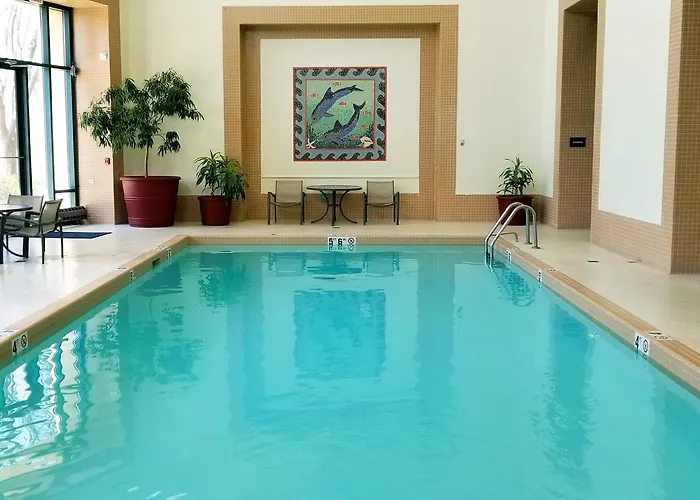 Hotel Doubletree By Hilton & Conference Center Chicago-downers Grove Downers Grove