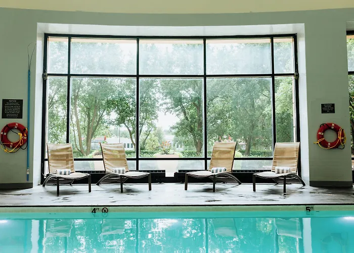 Doubletree By Hilton & Conference Center Chicago-downers Grove Hotel Downers Grove