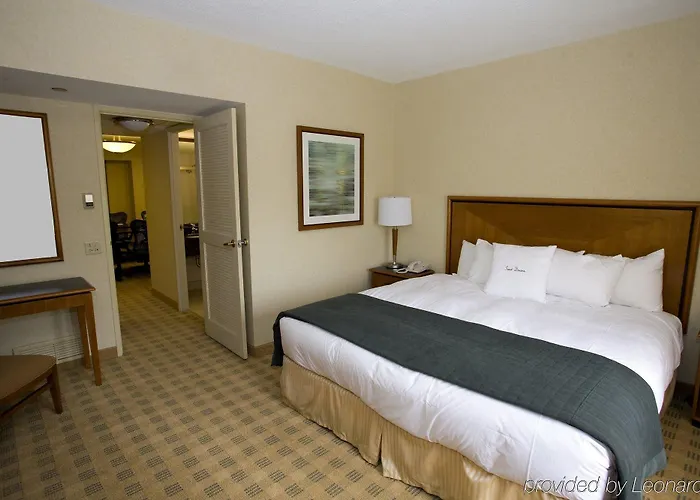 Doubletree By Hilton & Conference Center Chicago-downers Grove 3* Downers Grove
