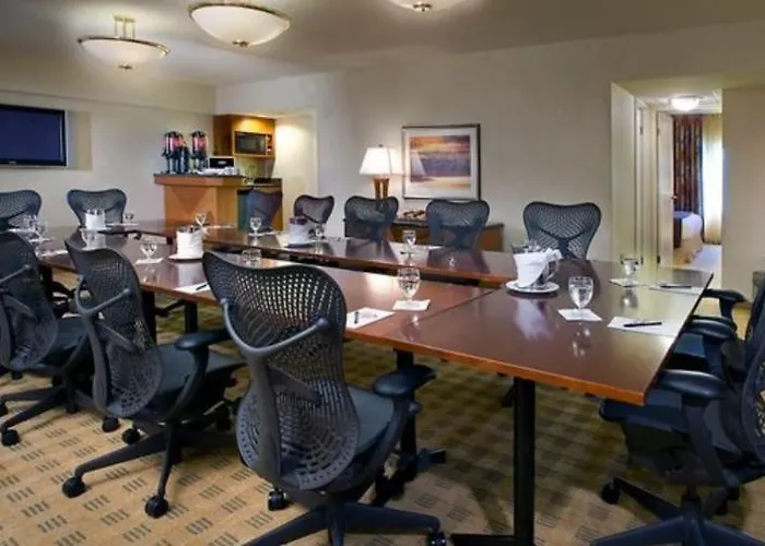 Doubletree By Hilton & Conference Center Chicago-downers Grove Hotel Downers Grove