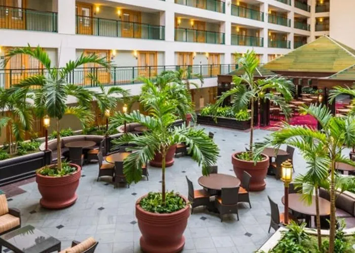 Doubletree By Hilton & Conference Center Chicago-downers Grove 3*
