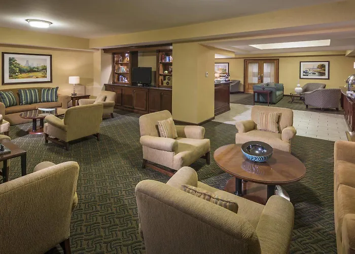 Hotel Doubletree By Hilton & Conference Center Chicago-downers Grove 3*